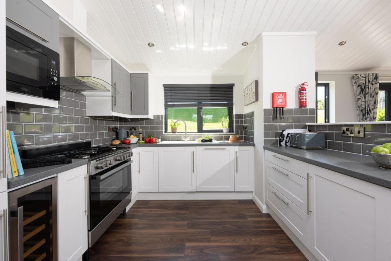 Lilac Lodge, 22 Roadford Lake Lodges Lifton Экстерьер фото