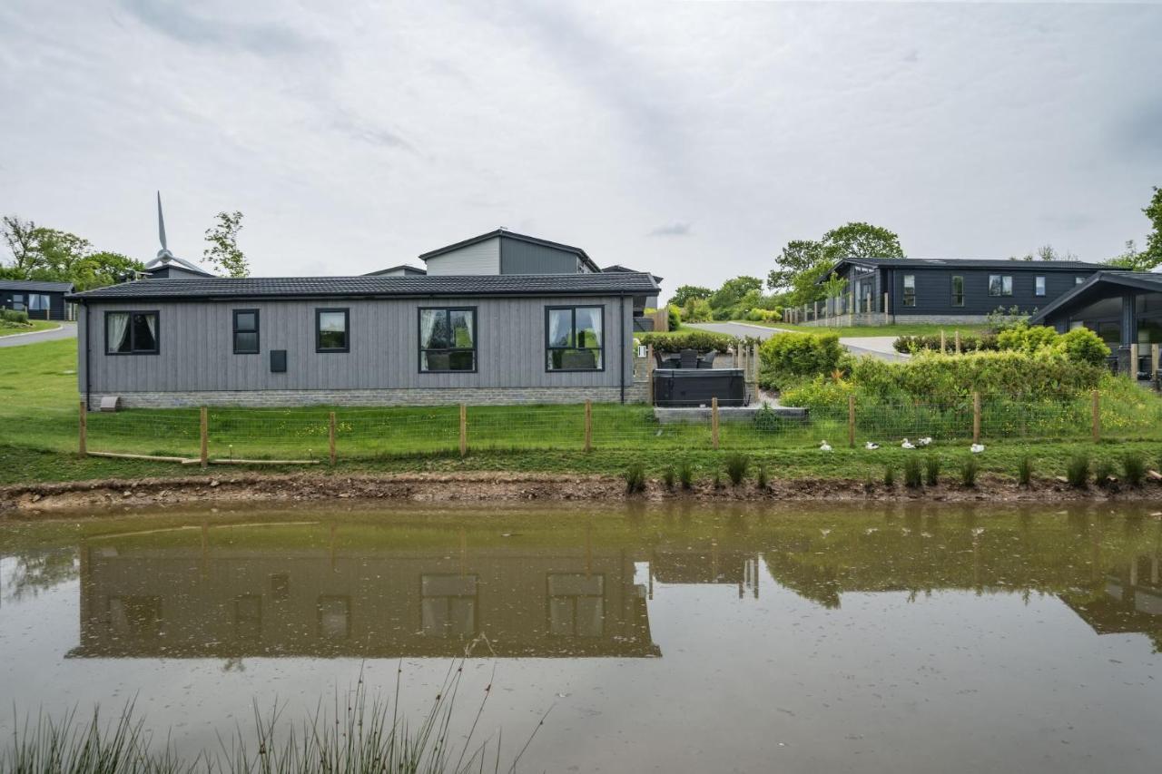 Lilac Lodge, 22 Roadford Lake Lodges Lifton Экстерьер фото