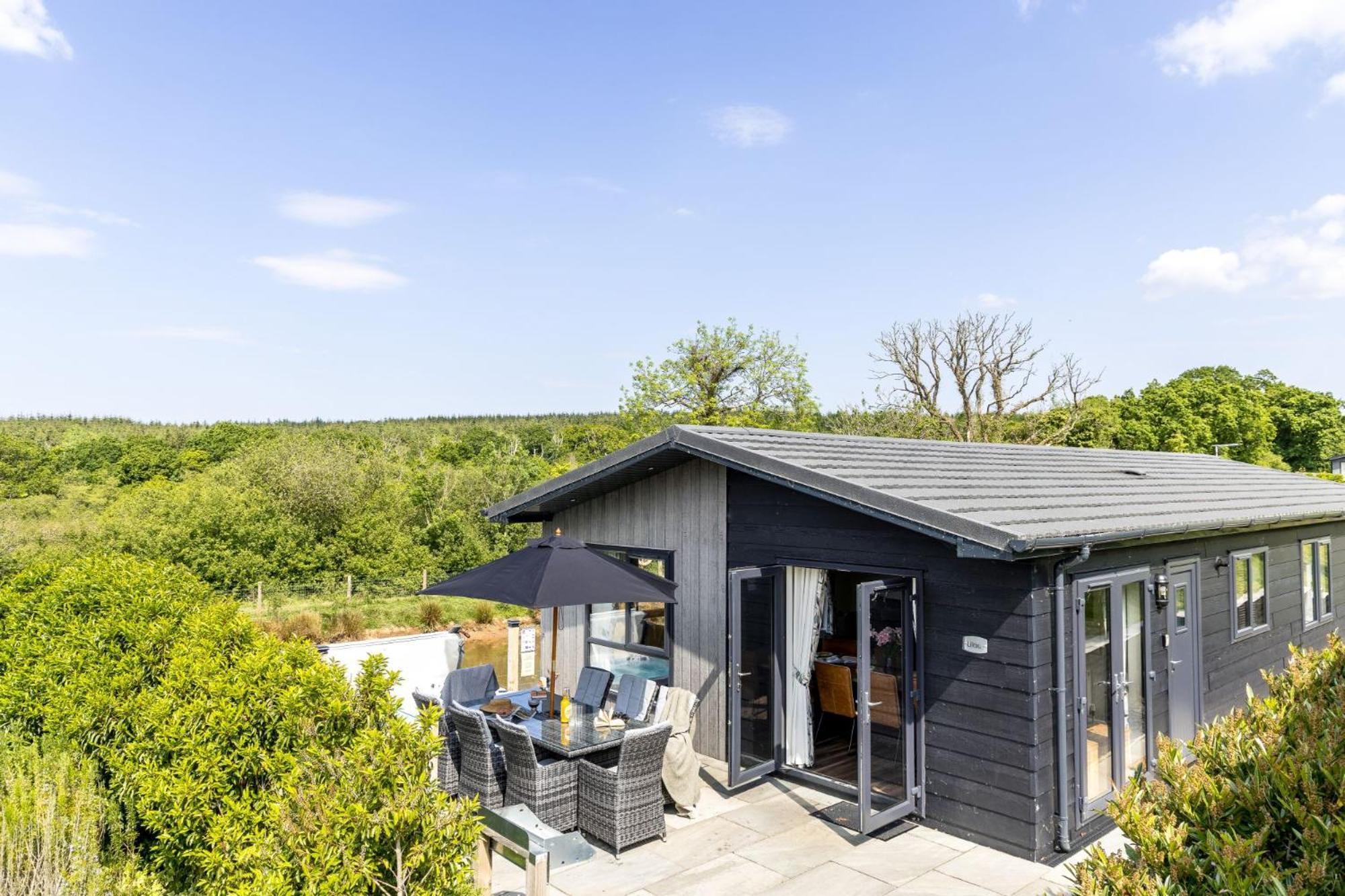 Lilac Lodge, 22 Roadford Lake Lodges Lifton Экстерьер фото